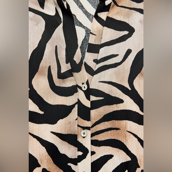 Zara Brown and Black Flowy Animal Print Button Up Long Sleeve Shirt Size Medium - Picture 7 of 13
